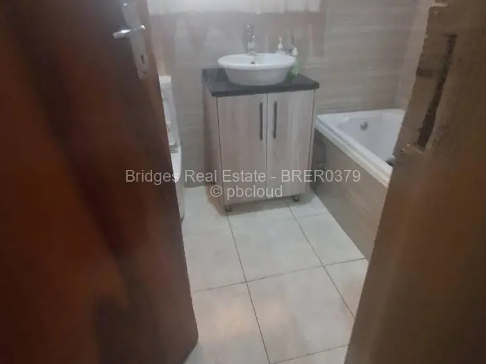 Commercial Property to Rent in Borrowdale