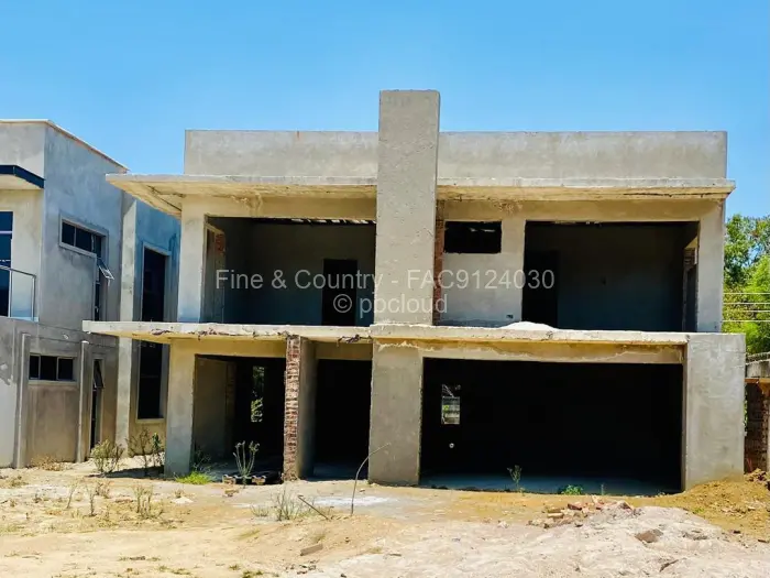 Townhouse/Cluster for Sale in Newlands, Harare