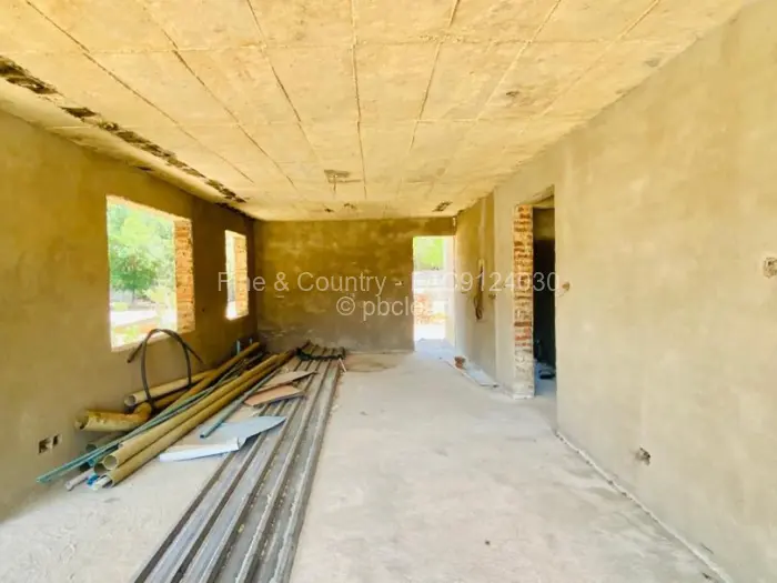 Townhouse/Cluster for Sale in Newlands, Harare