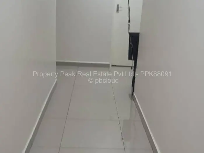 5 Bedroom House for Sale in Hatfield, Harare