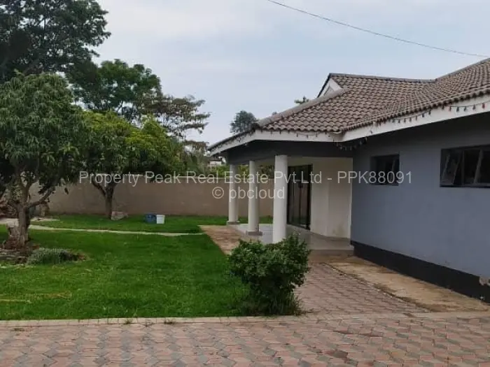 5 Bedroom House for Sale in Hatfield, Harare