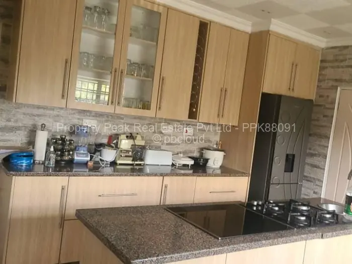 5 Bedroom House for Sale in Hatfield, Harare