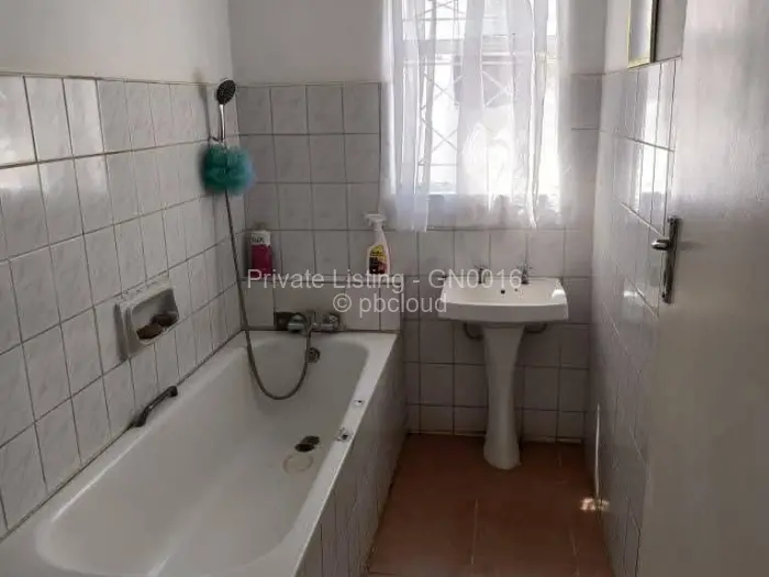 3 Bedroom House for Sale in Upper Hillside, Harare