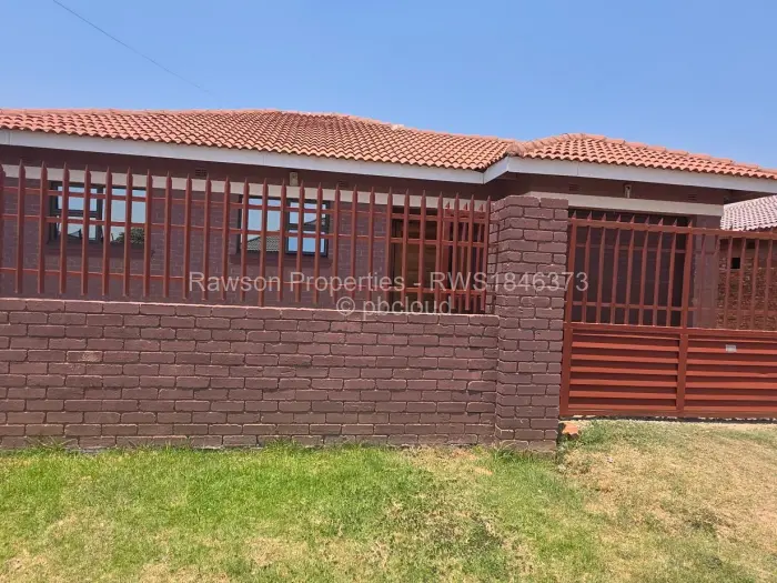 4 Bedroom House for Sale in Madokero Estates, Harare