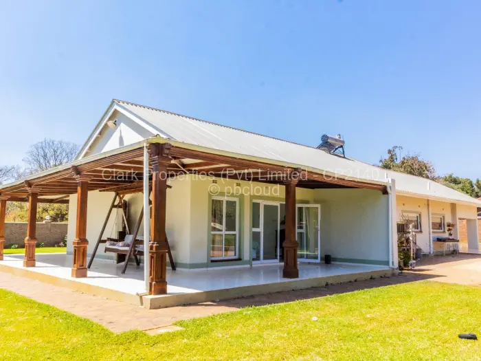 4 Bedroom House for Sale in Borrowdale, Harare