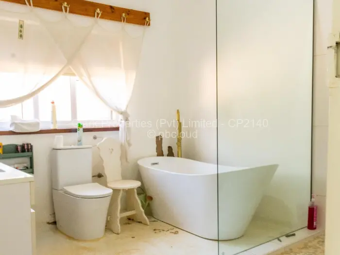 4 Bedroom House for Sale in Borrowdale, Harare