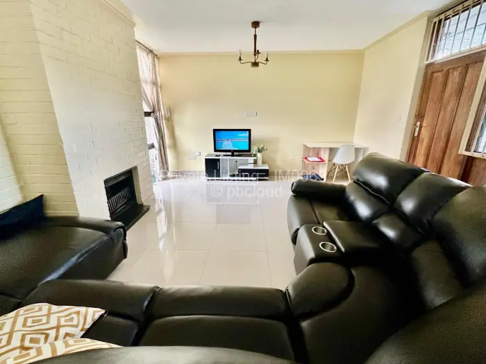 Townhouse/Complex/Cluster to Rent in Strathaven, Harare