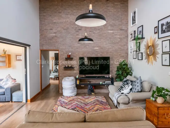 Townhouse/Cluster for Sale in Greystone Park, Harare