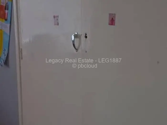 5 Bedroom House to Rent in Greystone Park