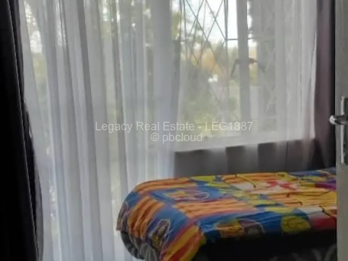 5 Bedroom House to Rent in Greystone Park