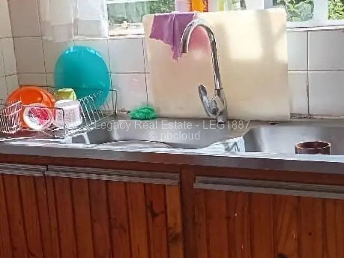 5 Bedroom House to Rent in Greystone Park