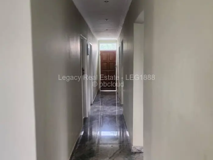 3 Bedroom House to Rent in Mufakose