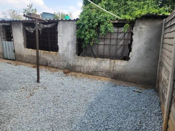 3 Bedroom House to Rent in Mufakose