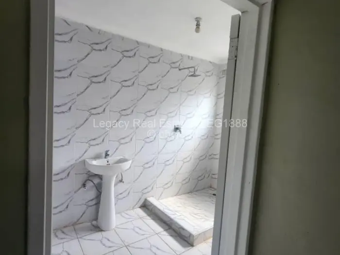 3 Bedroom House to Rent in Mufakose