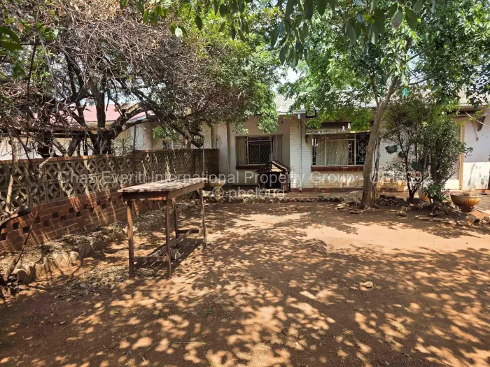 3 Bedroom House for Sale in Bradfield, Bulawayo