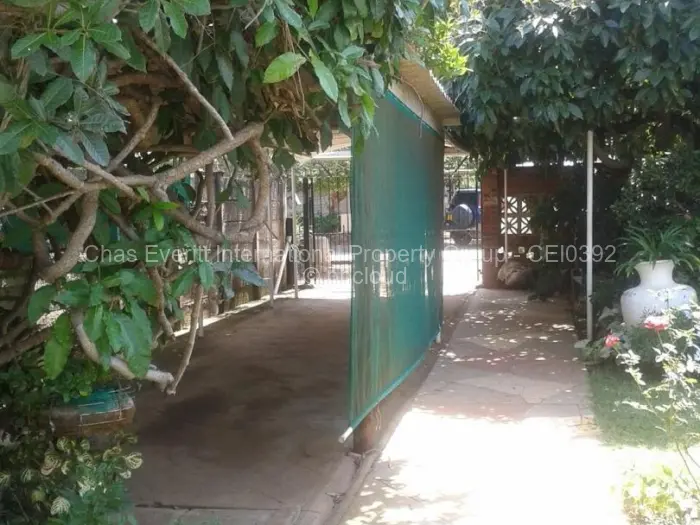 3 Bedroom House for Sale in Bradfield, Bulawayo