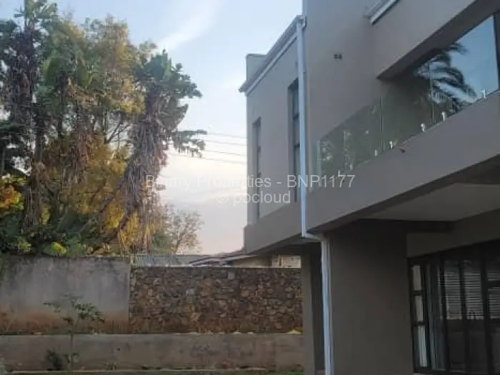 Townhouse/Complex/Cluster to Rent in Kambanji