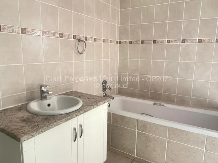 4 Bedroom House to Rent in Vainona