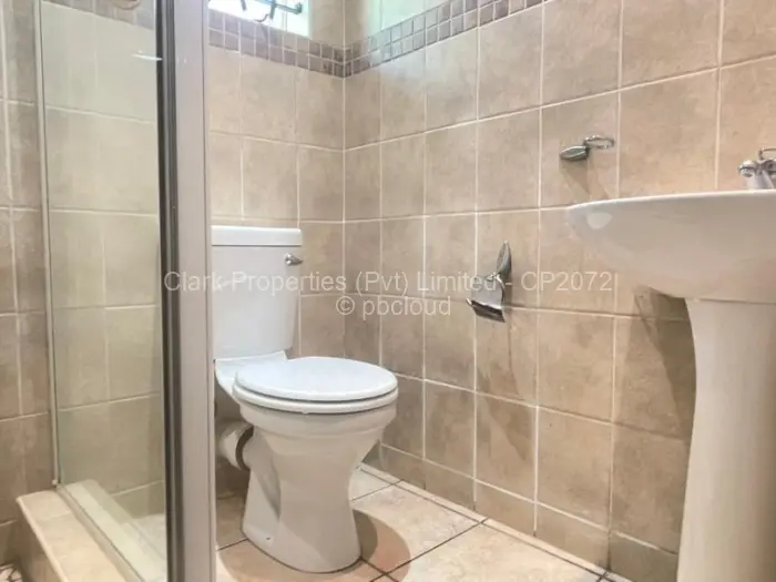 4 Bedroom House to Rent in Vainona