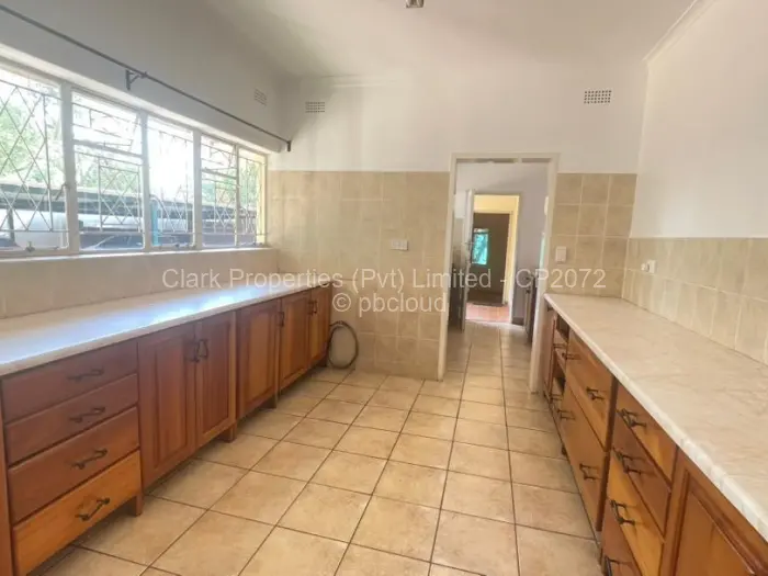 4 Bedroom House to Rent in Vainona