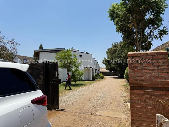 Flat/Apartment to Rent in Strathaven, Harare