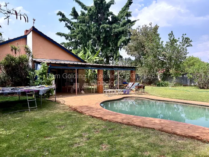 5 Bedroom House for Sale in Emerald Hill, Harare