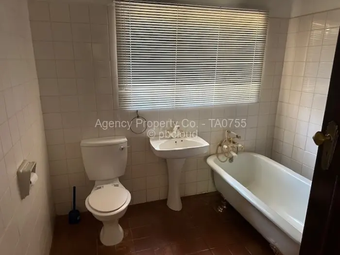 4 Bedroom House to Rent in Borrowdale