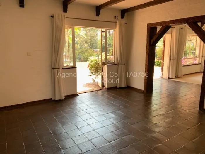 5 Bedroom House to Rent in Highlands