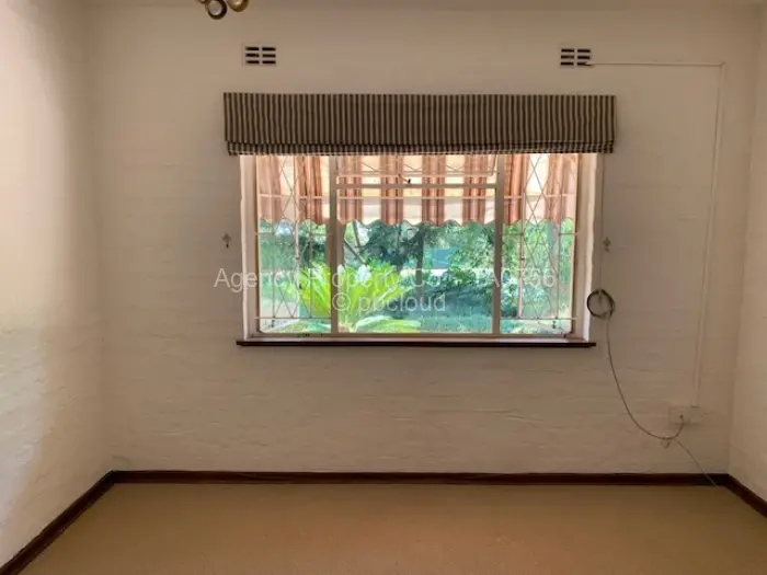 5 Bedroom House to Rent in Highlands