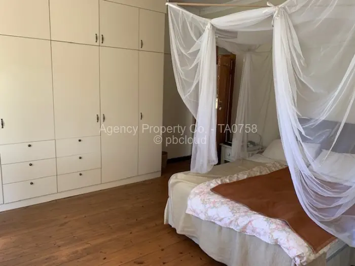 3 Bedroom House to Rent in Milton Park