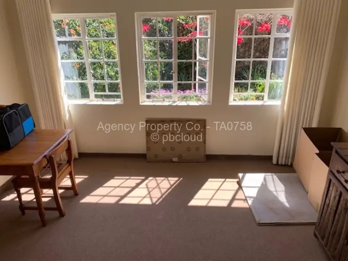 3 Bedroom House to Rent in Milton Park