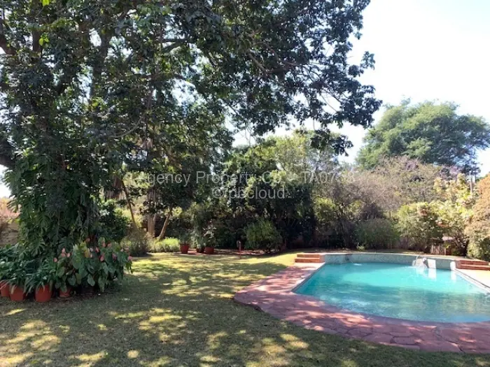 3 Bedroom House to Rent in Milton Park