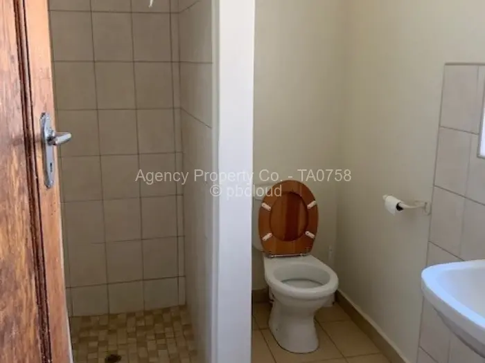 3 Bedroom House to Rent in Milton Park