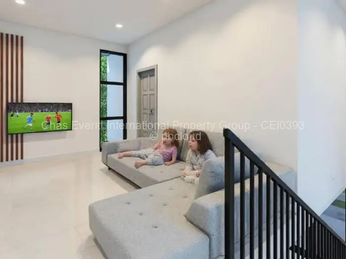 Townhouse/Cluster for Sale in Strathaven, Harare