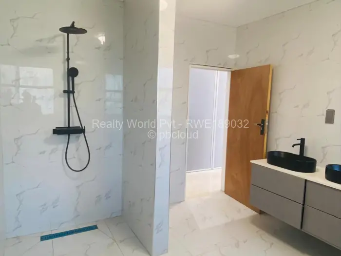 5 Bedroom House for Sale in Mount Pleasant Heights, Harare