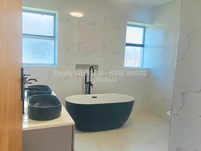 5 Bedroom House for Sale in Mount Pleasant Heights, Harare