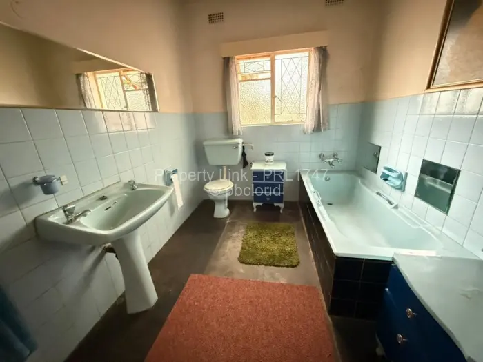 3 Bedroom House for Sale in Bluff Hill, Harare