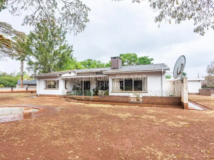 3 Bedroom House for Sale in Bluff Hill, Harare