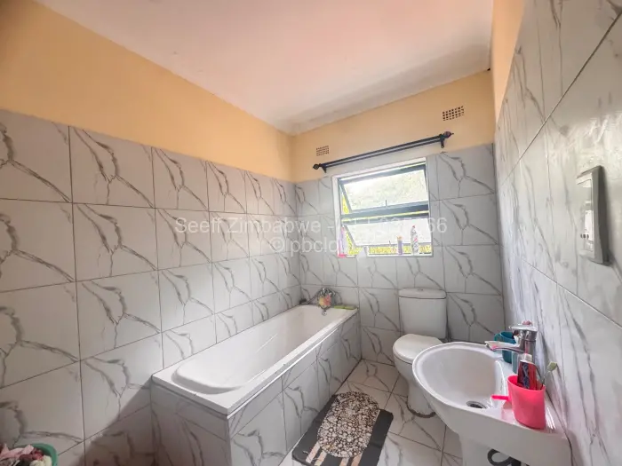 5 Bedroom House for Sale in Shawasha Hills, Harare