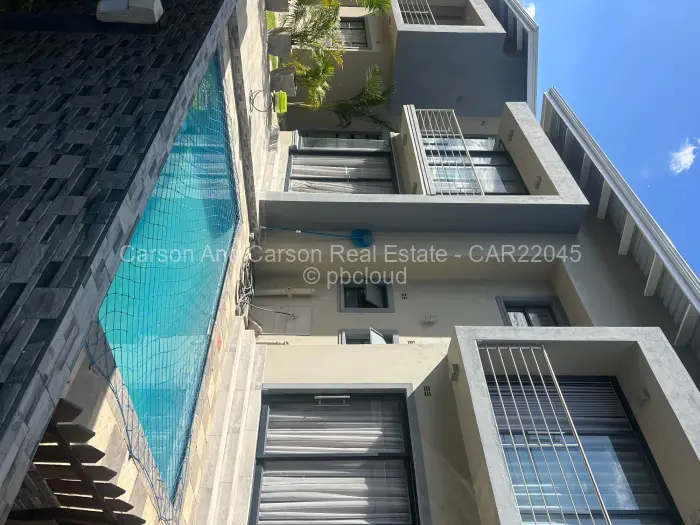 Townhouse/Cluster to Rent in Highlands, Harare