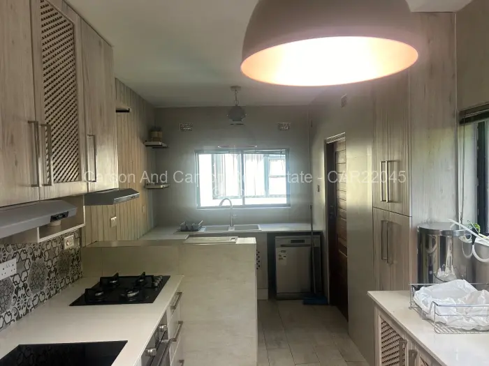 Townhouse/Cluster to Rent in Highlands, Harare