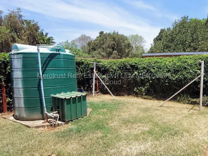 2 Bedroom Cottage/Garden Flat for Sale in Northwood, Harare