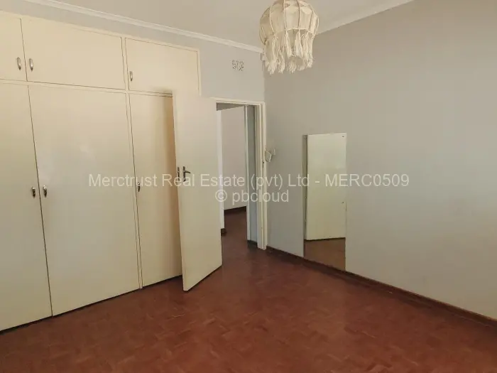 2 Bedroom Cottage/Garden Flat for Sale in Northwood, Harare