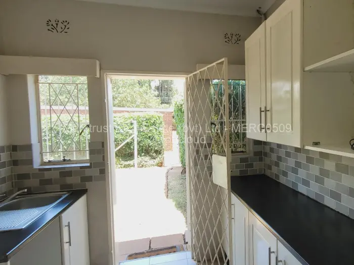 2 Bedroom Cottage/Garden Flat for Sale in Northwood, Harare