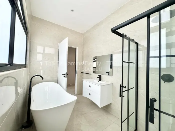 Townhouse/Cluster for Sale in Monavale, Harare