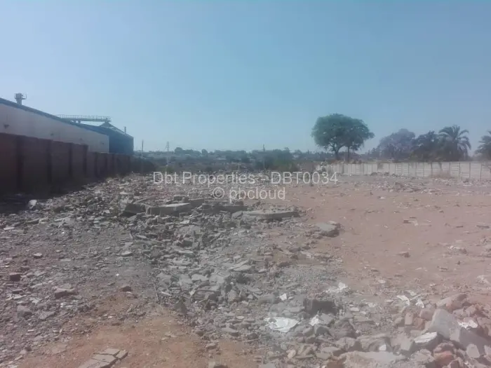 Farm/Plot for Sale in Waterfalls, Harare