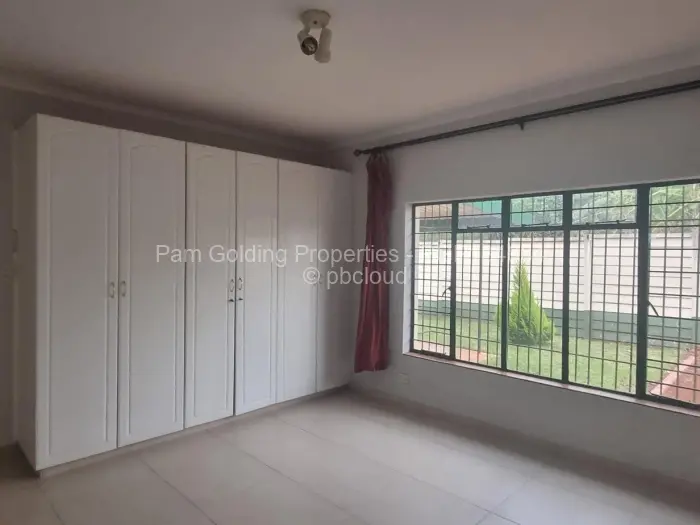 Townhouse/Cluster to Rent in Greendale North, Harare