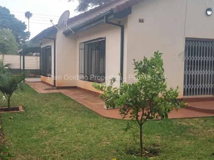 Townhouse/Cluster to Rent in Greendale North, Harare