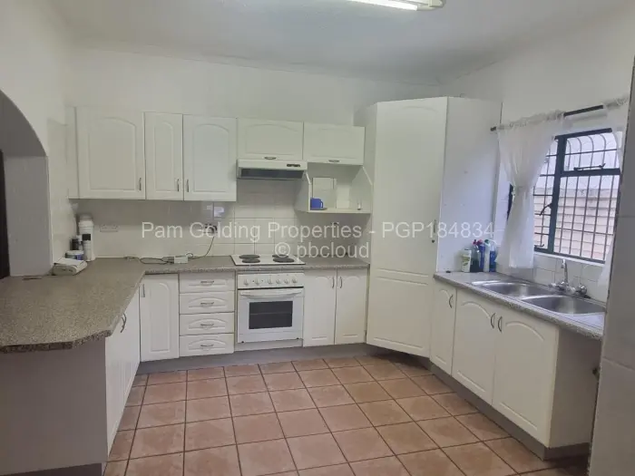 Townhouse/Cluster to Rent in Greendale North, Harare