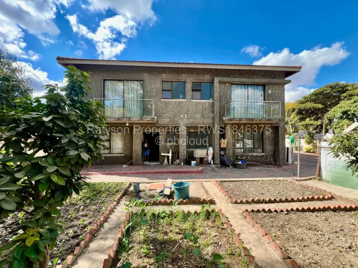 8 Bedroom House for Sale in Avondale West, Harare